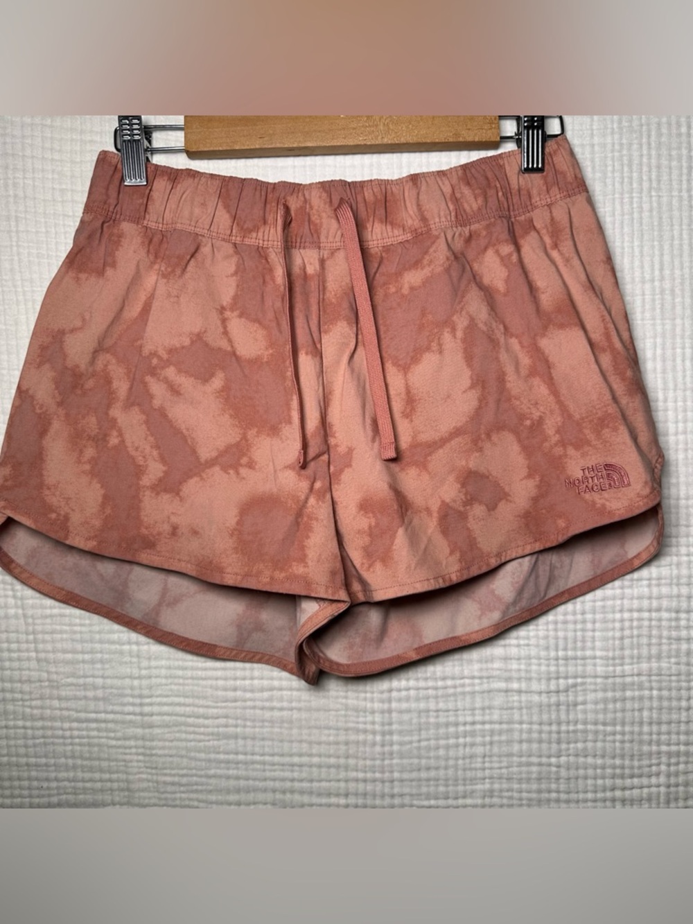 THE NORTH FACE Women’s-M-Retro Dye Class V Mini Athletic SHORTS-Outdoorsy Fun